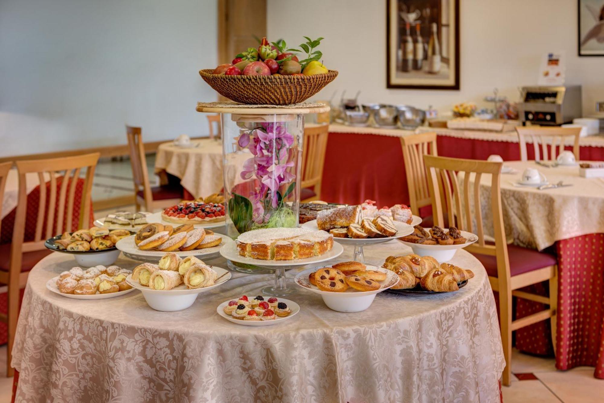 Ih Hotels Firenze Business Scandicci Extérieur photo